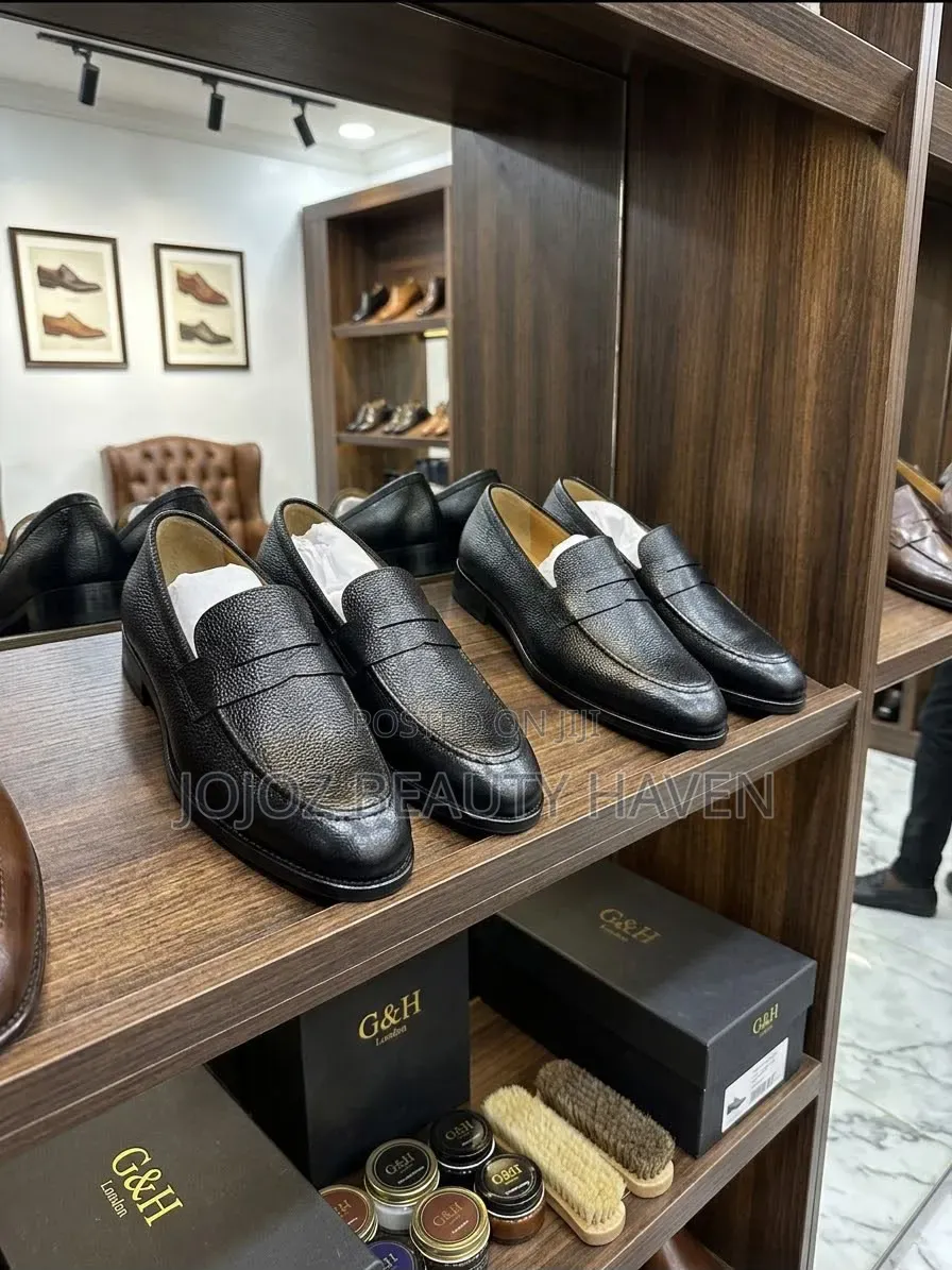 Black Textured Leather Penny Loafers,shoes