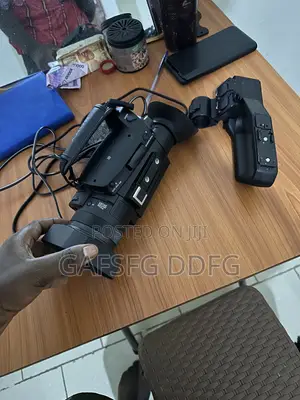 Sony PXW-FS5 XDCAM Professional Cinema / Videography Camera.
