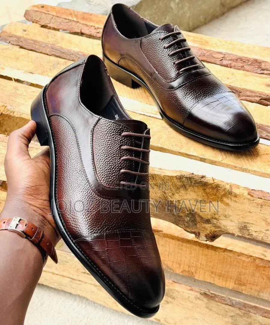 Men's Premium Textured Leather Cap-Toe Oxford Dress Shoes