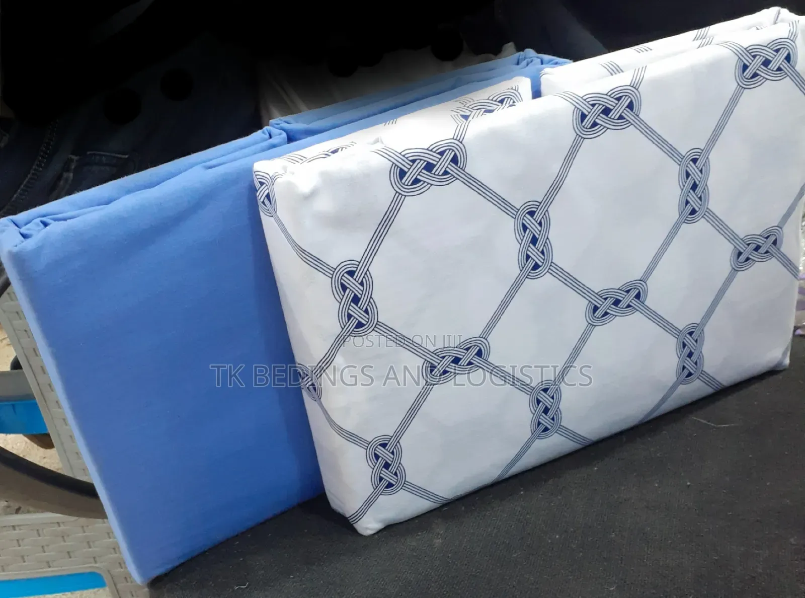 Knot Patterned Bedsheets