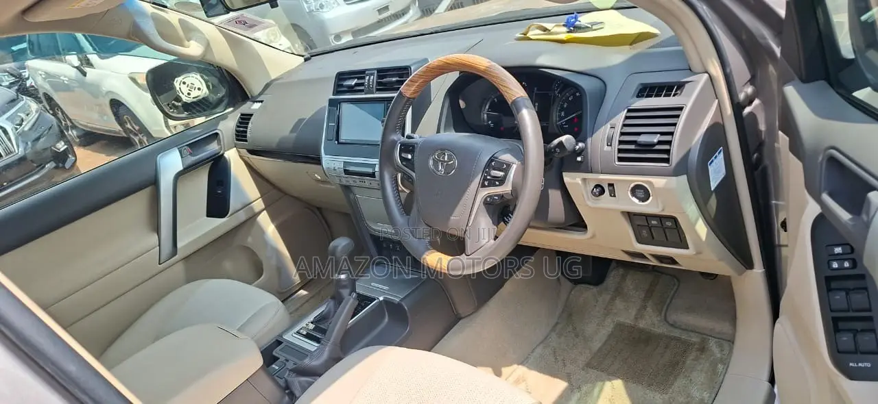 Toyota Land Cruiser Prado 2.8 2018 Beige