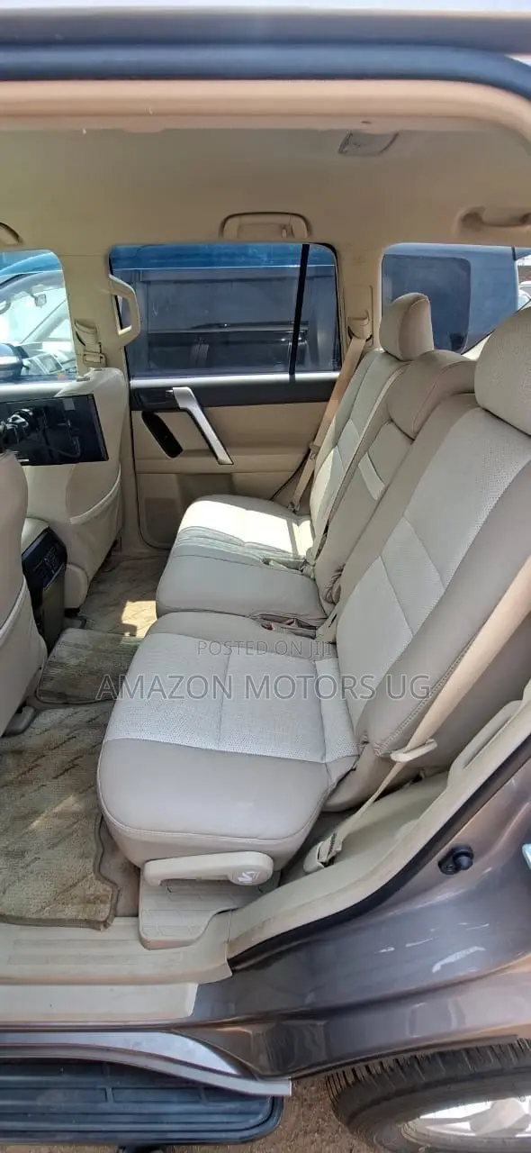 Toyota Land Cruiser Prado 2.8 2018 Beige