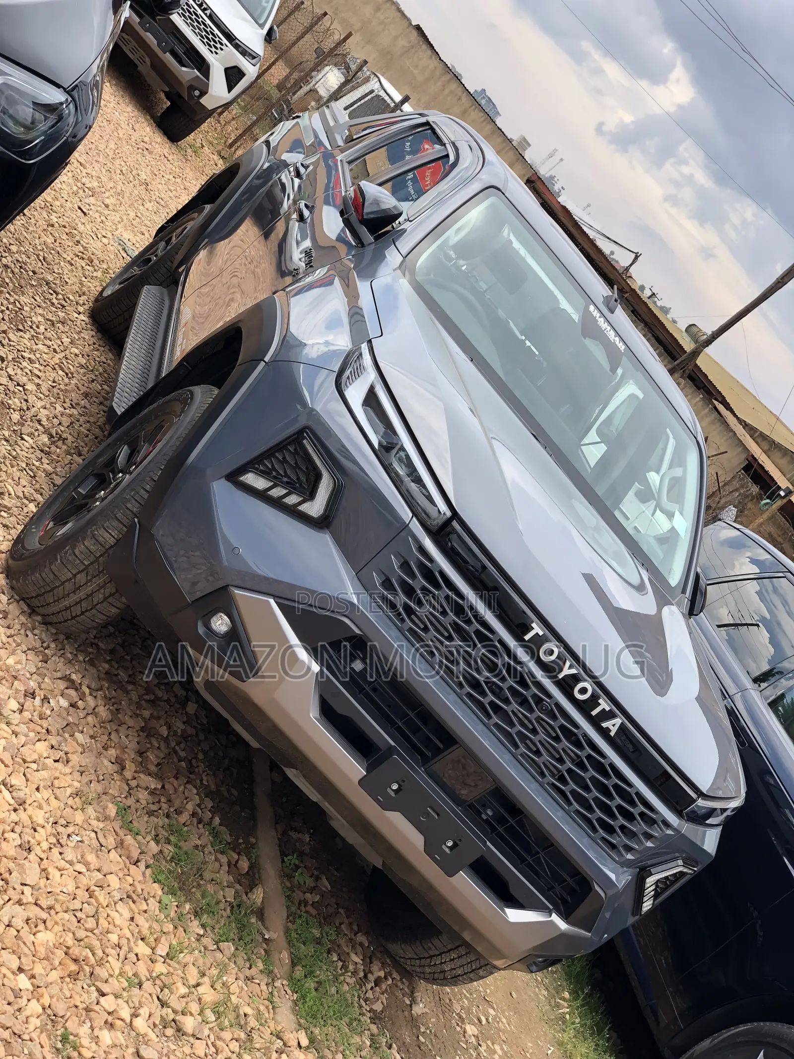 New Toyota Hilux Active (Diesel) 2026 Blue