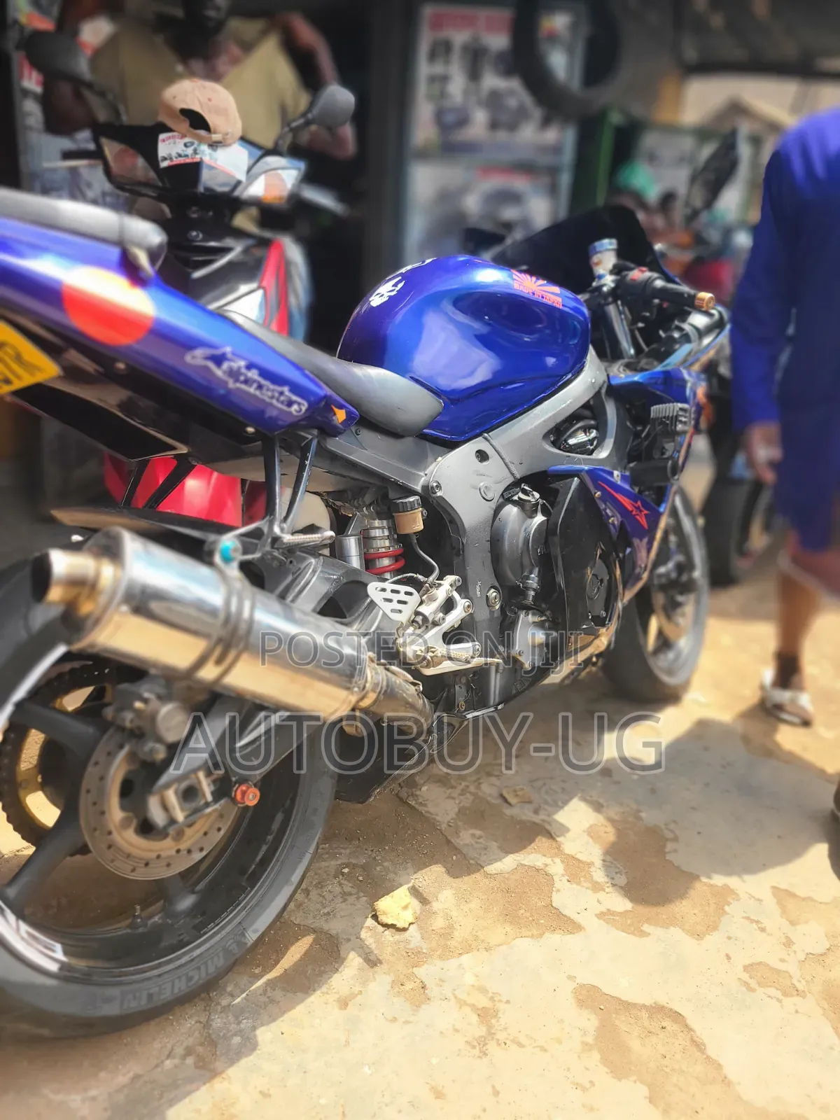 Yamaha R6 2013 Blue