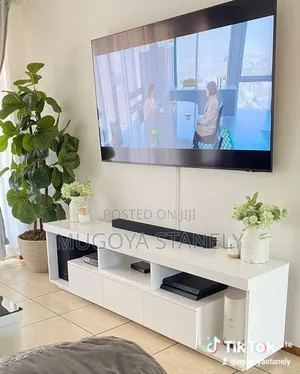 Wiggle TV Stand