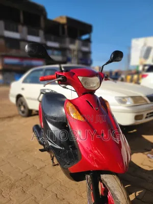 Suzuki Access 125 2013 Red