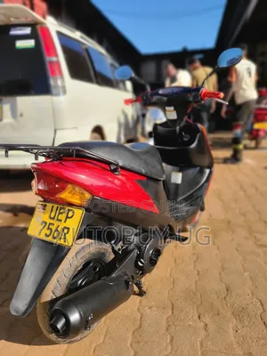 Suzuki Access 125 2013 Red
