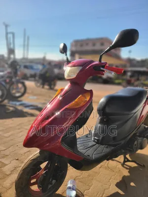 Suzuki Access 125 2013 Red