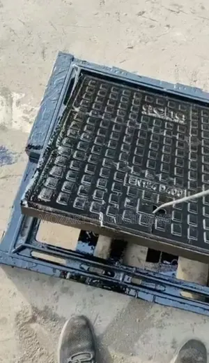 Heavy Duty 700×700 Mm Manhole Covers 87 Kg