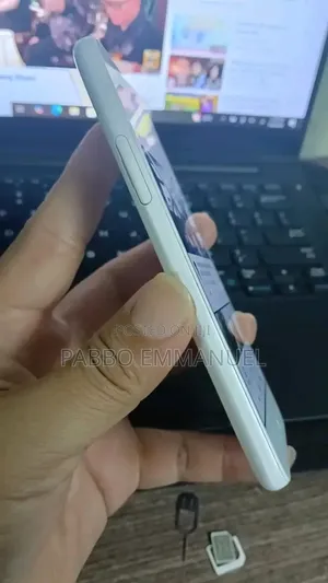 Sharp Aquos Ever SH-02J 16 GB Green