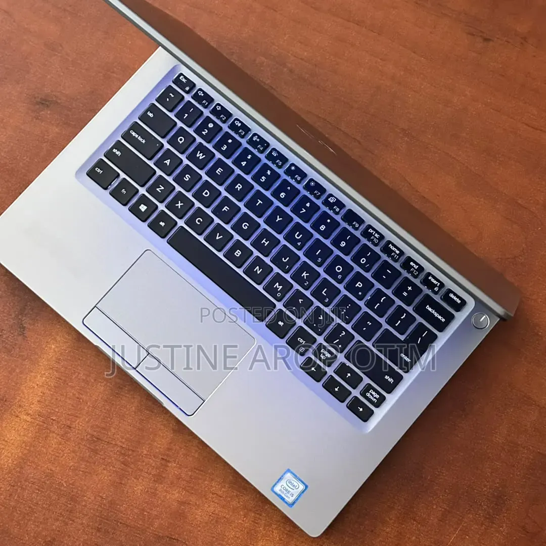 New Laptop HP EliteBook 840 G9 8GB Intel Core i5 SSD 512GB