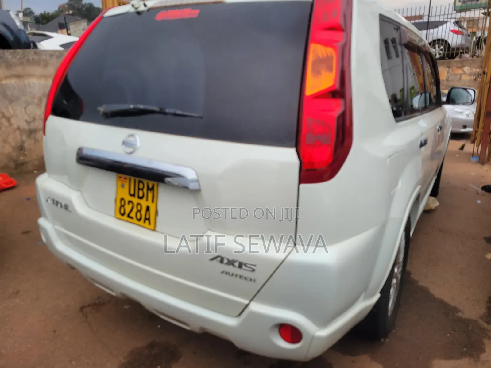 Nissan X-Trail 2.0 Petrol XE 2010 White