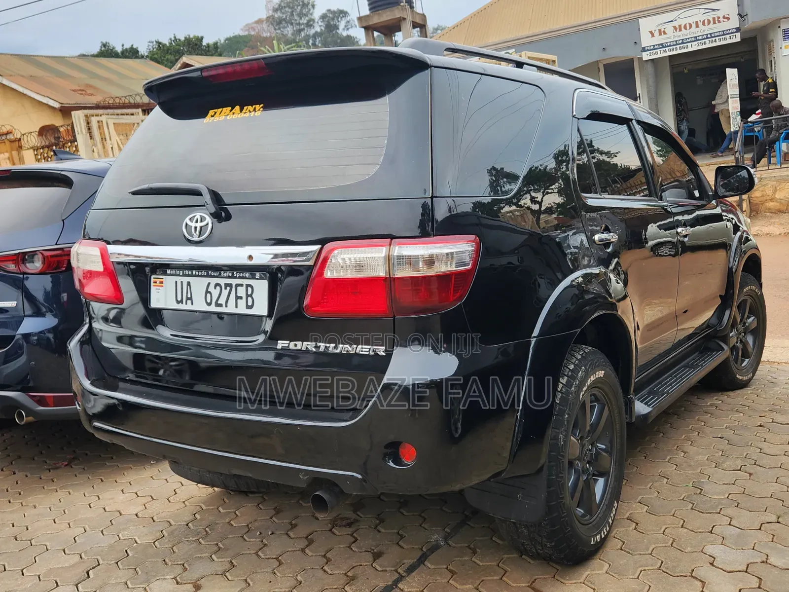 Toyota Fortuner 2010 Black