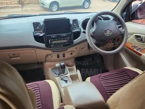 Toyota Fortuner 2010 Black