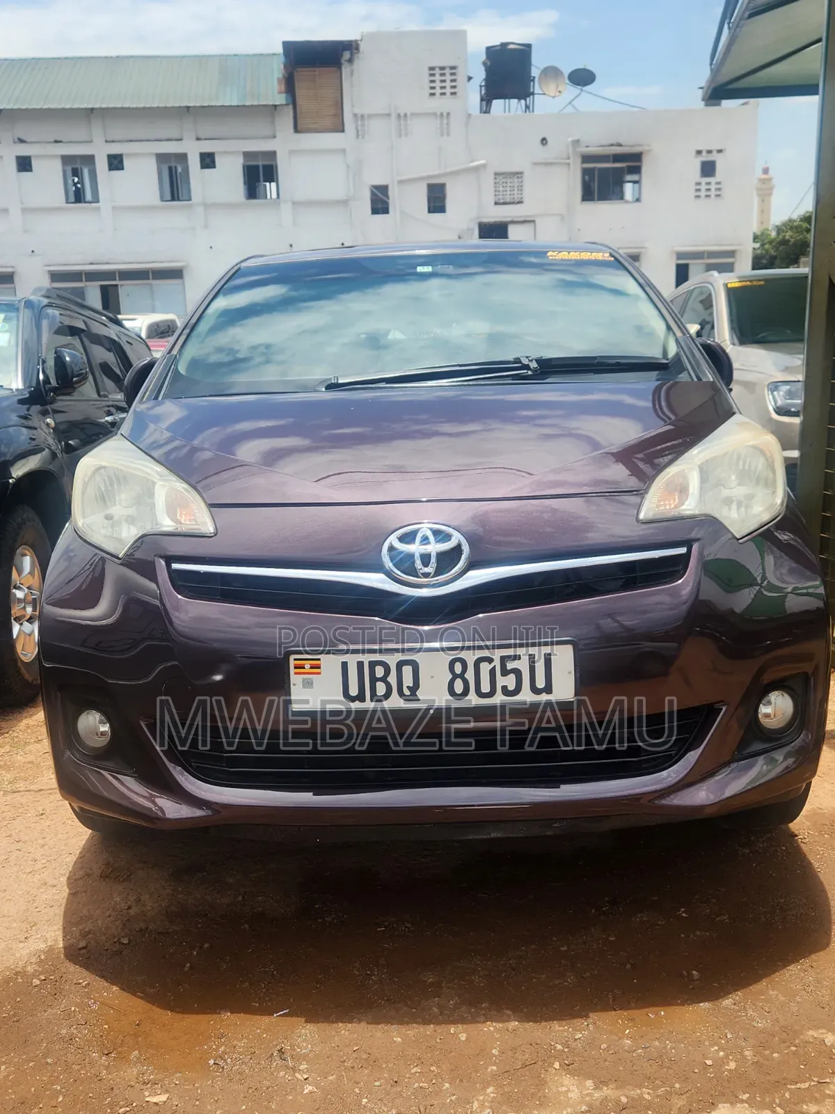 Toyota Ractis 2012 Brown
