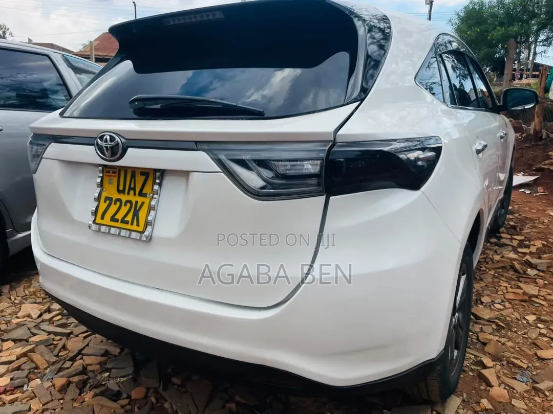 Toyota Harrier 2013 White