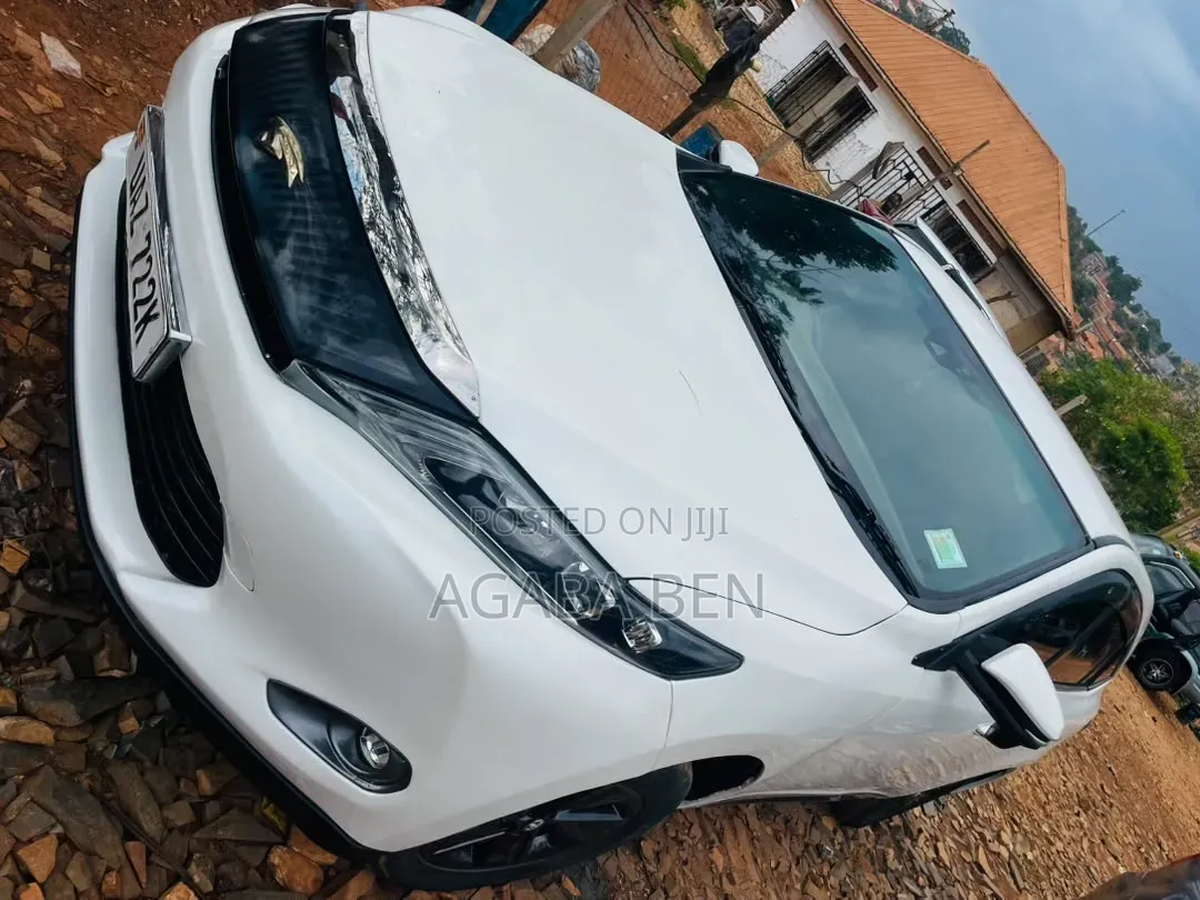 Toyota Harrier 2013 White