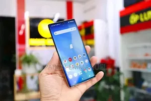 Fujitsu Arrows NX9 F-52A 128 GB Blue