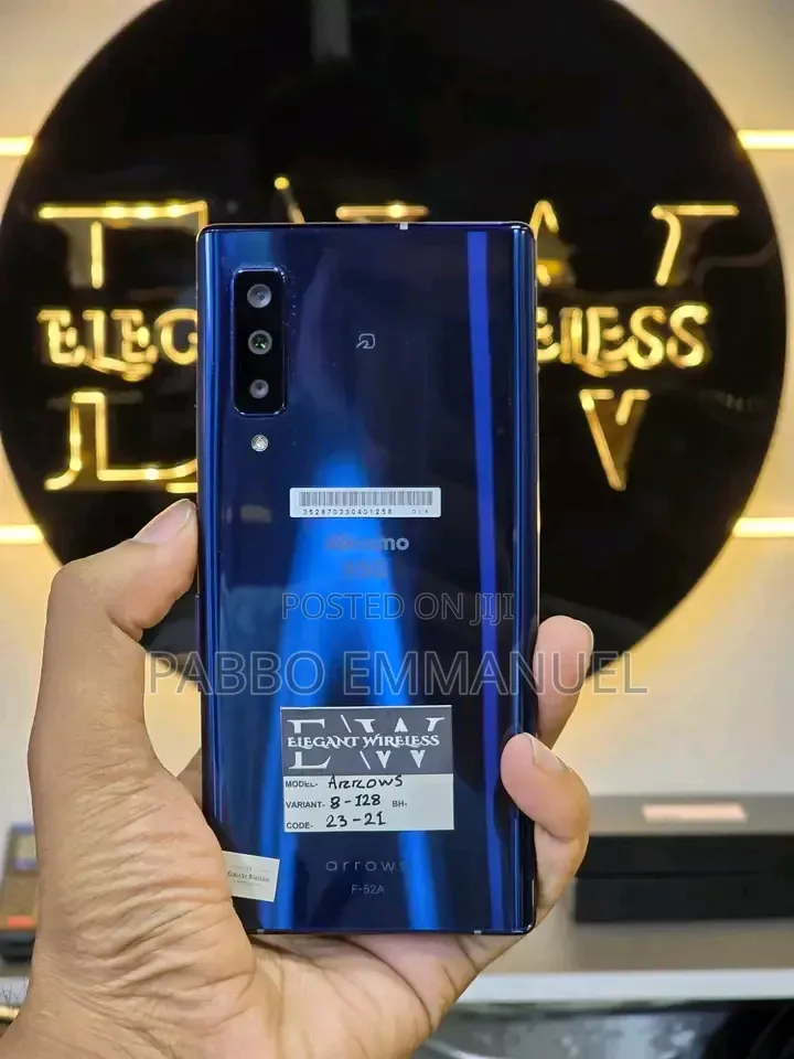 Fujitsu Arrows NX9 F-52A 128 GB Blue
