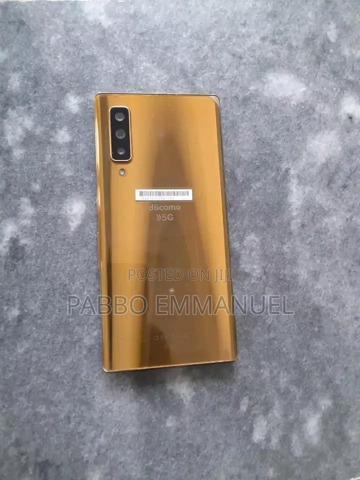 Fujitsu Arrows NX9 F-52A 128 GB Rose Gold