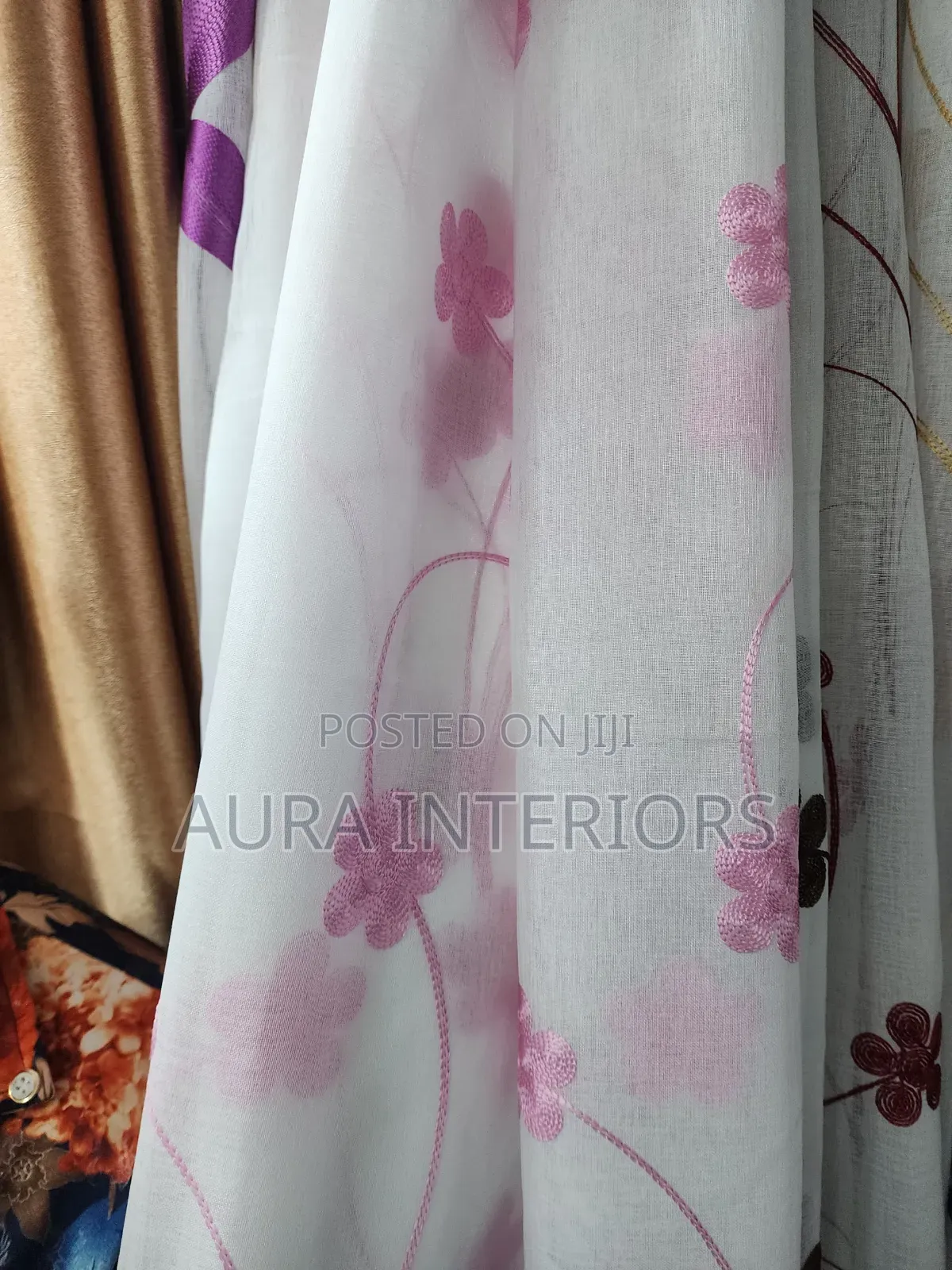 Find the Right Curtain Color
