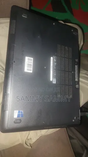Laptop Dell Latitude 14 E5450 4GB Intel Core i5 HDD 256GB