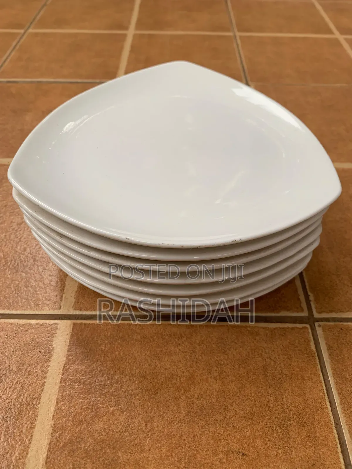 Plates / Saucers