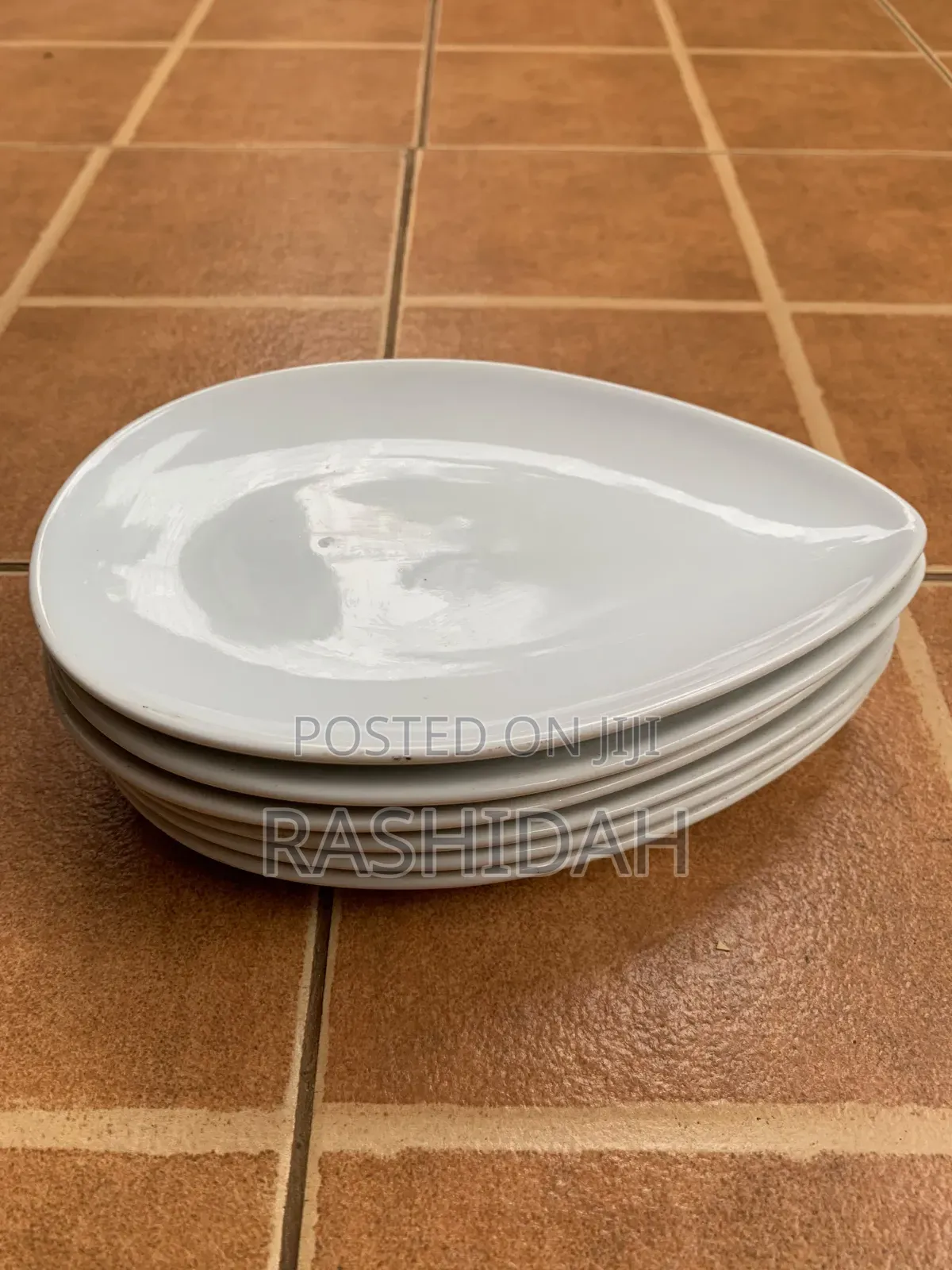 Plates / Saucers