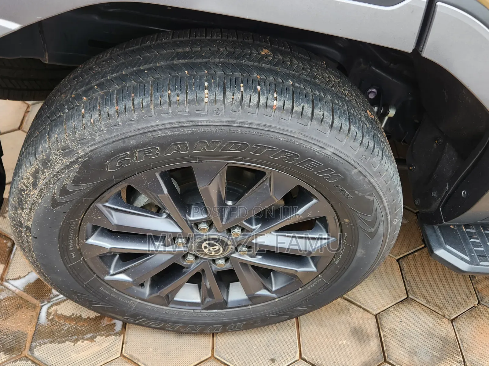 Toyota Land Cruiser Prado 2024 Gold