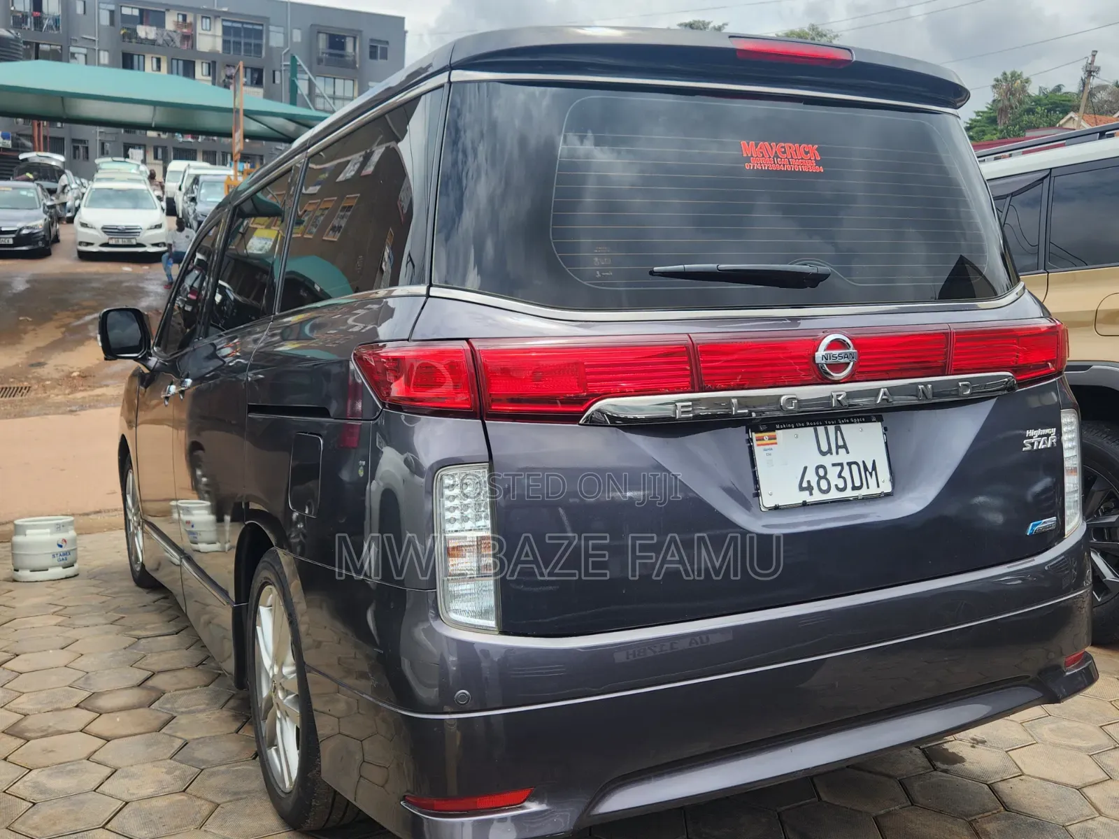 Nissan Elgrand 2015 Gray