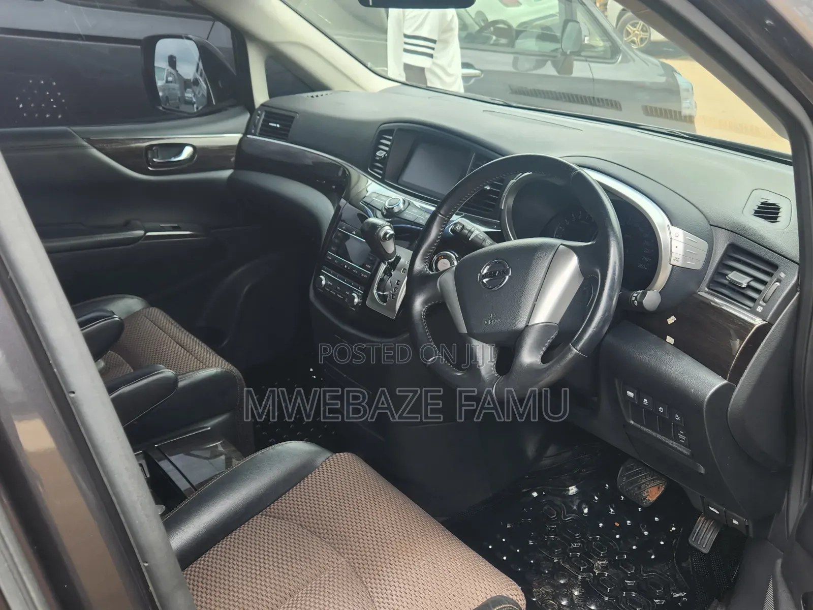 Nissan Elgrand 2015 Gray