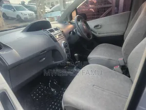 Toyota Vitz 2008