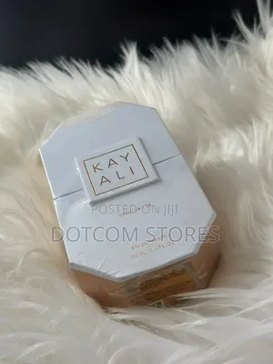Kayali Vanilla 28 Eau De Parfum (100ml / 3.4 FL. OZ.).