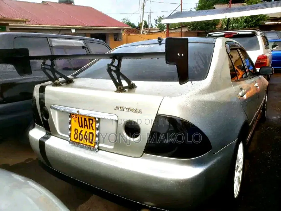Toyota Altezza 2001 Silver