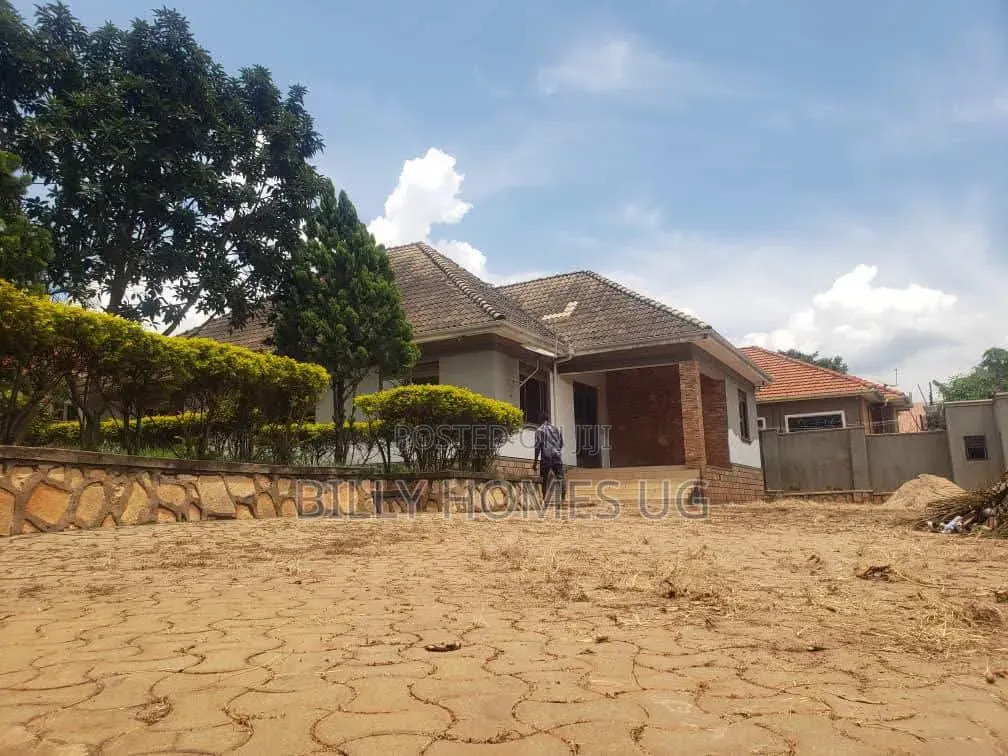 3bdrm Bungalow in Nangabo for sale