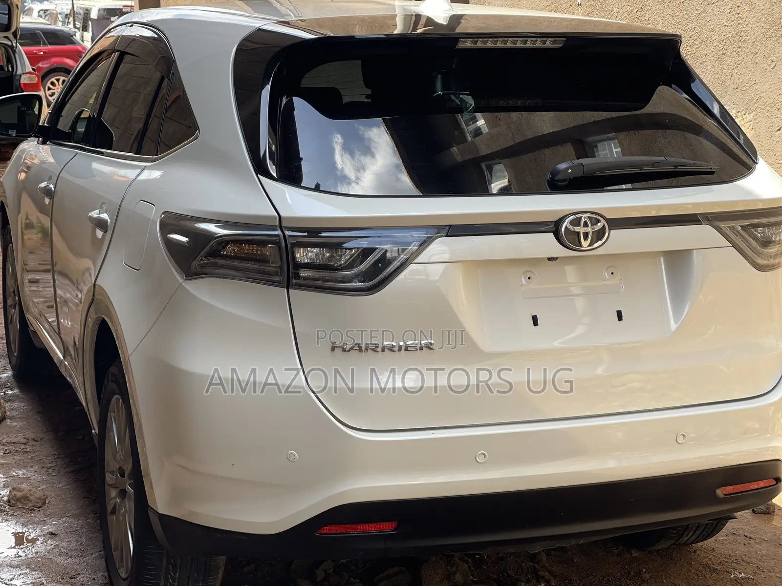 Toyota Harrier 2.0 2016 White