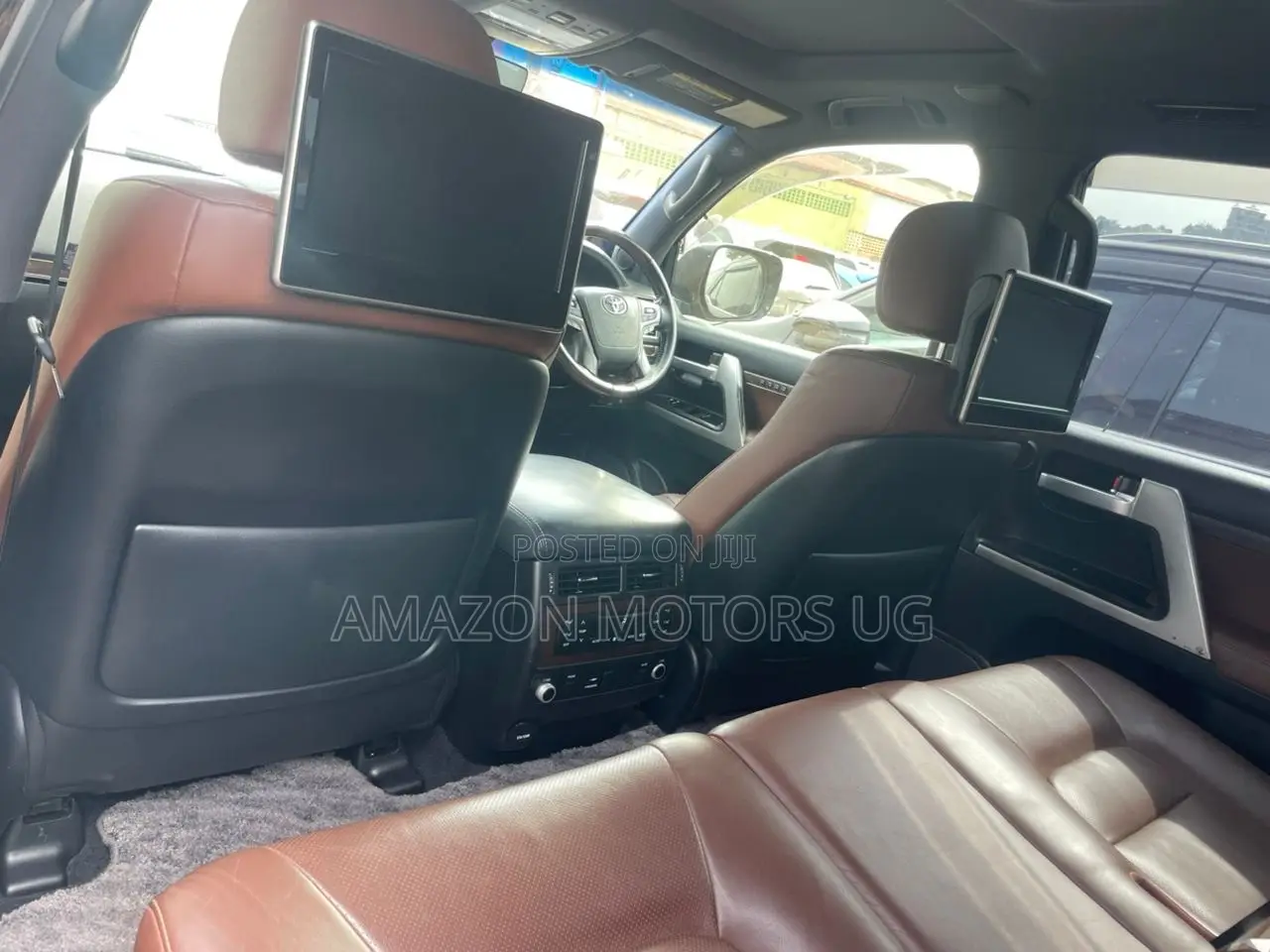 Toyota Land Cruiser 4.6 V8 ZX 2016 Black