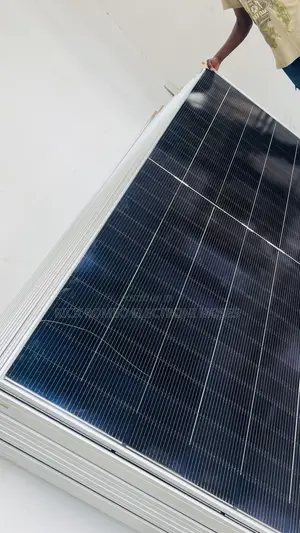 590w Mono Crystalline Solar Panels