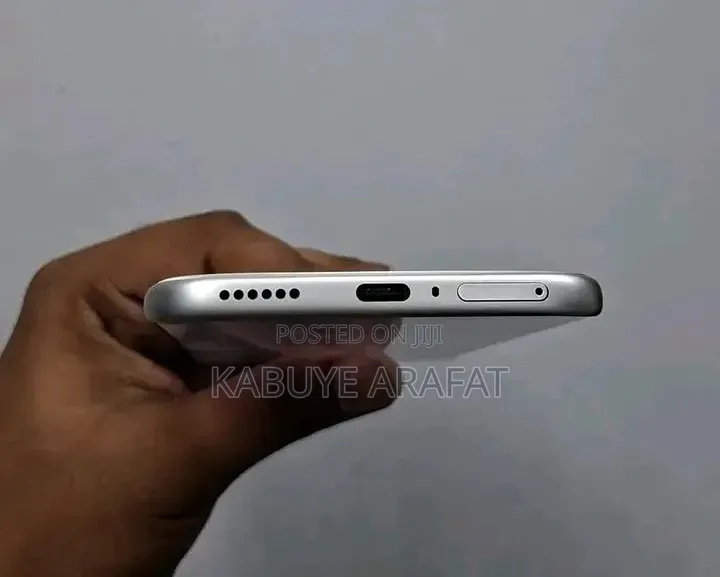 New Infinix Note Edge 256 GB Silver