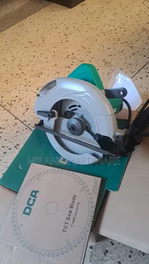 DCA AMY02-185SH 7-Inch Electric Circular Saw,