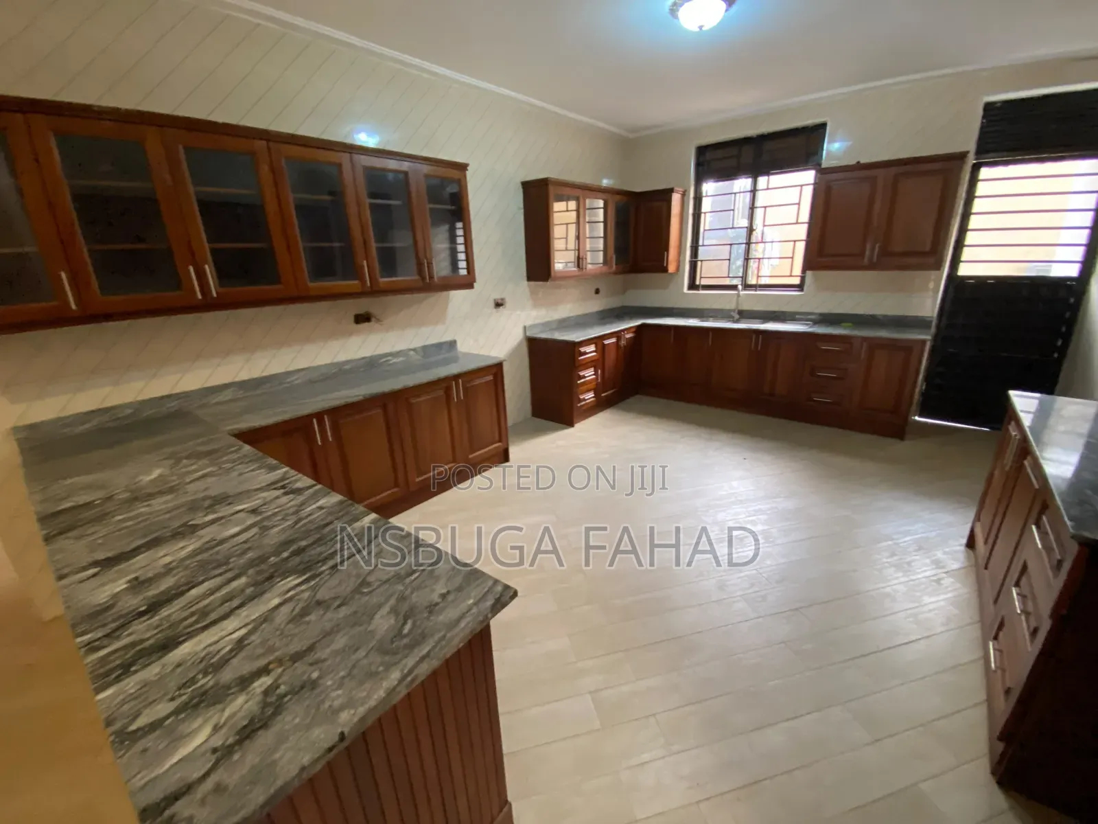 5bdrm House in Standalone Ntinda, Central Division for rent