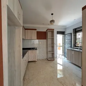 3bdrm House in Standalone Kisaasi, Central Division for rent