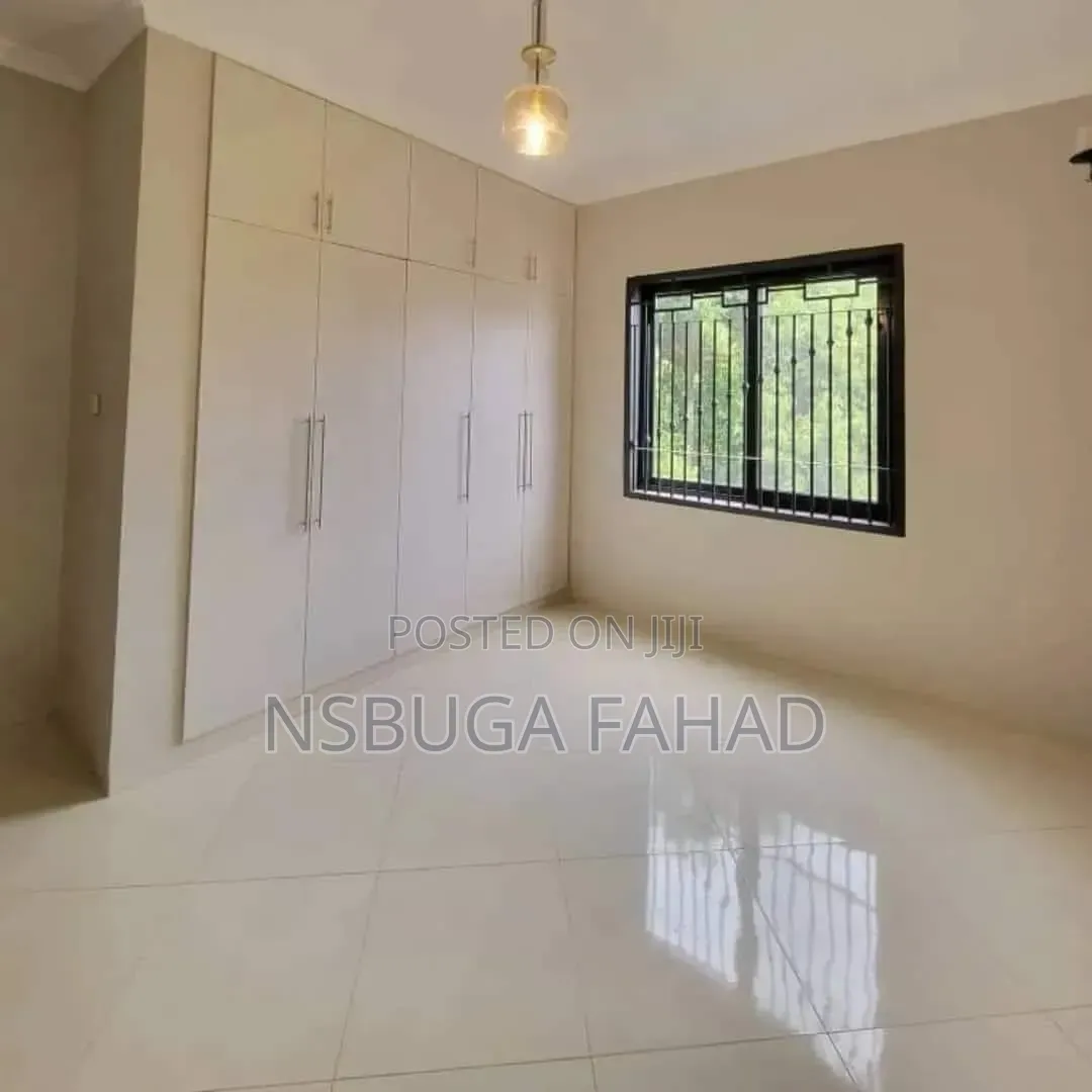 3bdrm House in Standalone Kisaasi, Central Division for rent