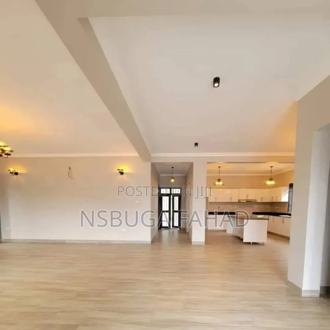 3bdrm House in Standalone Kisaasi, Central Division for rent