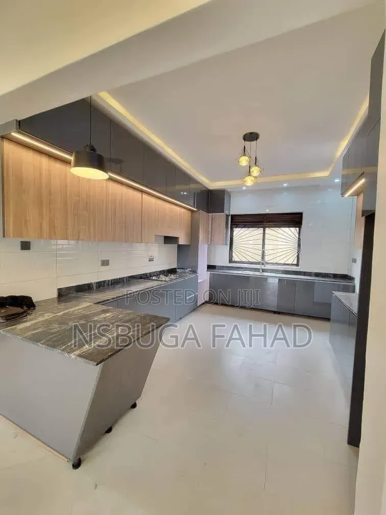 3bdrm House in Standalone Kisaasi, Central Division for rent
