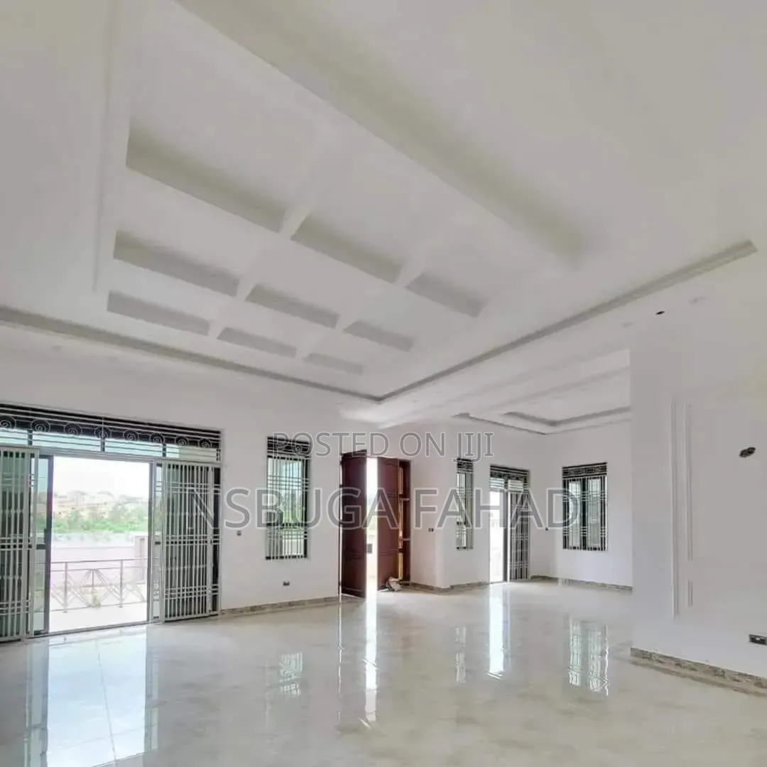 3bdrm House in Standalone Kisaasi, Central Division for rent