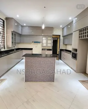 2bdrm House in Kisaasi, Central Division for rent