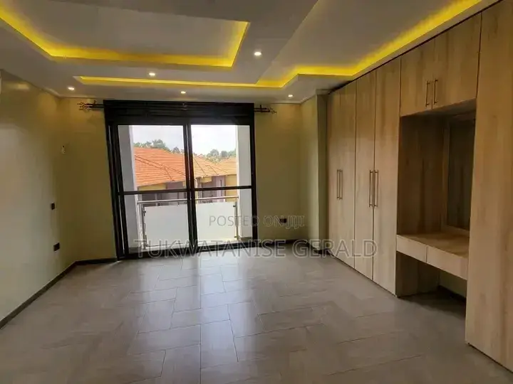 2bdrm House in Kisaasi, Central Division for rent