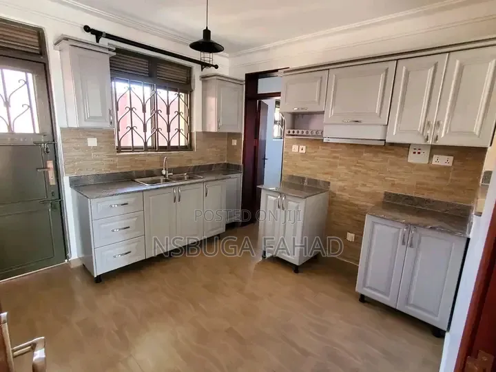 2bdrm House in Kisaasi, Central Division for rent