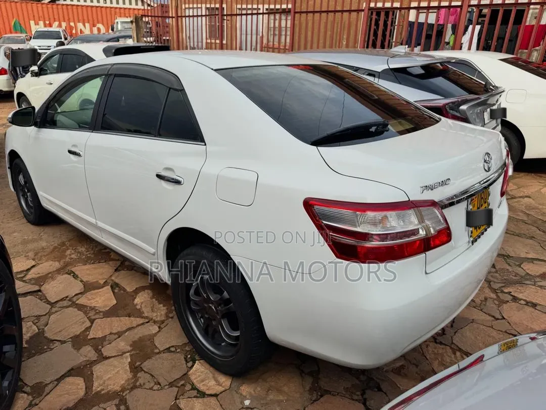 Toyota Premio 2014 White
